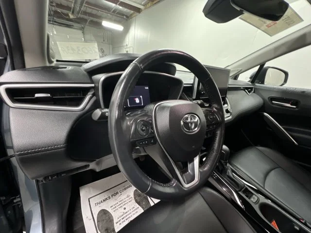 Used 2023  Toyota XLE image 10
