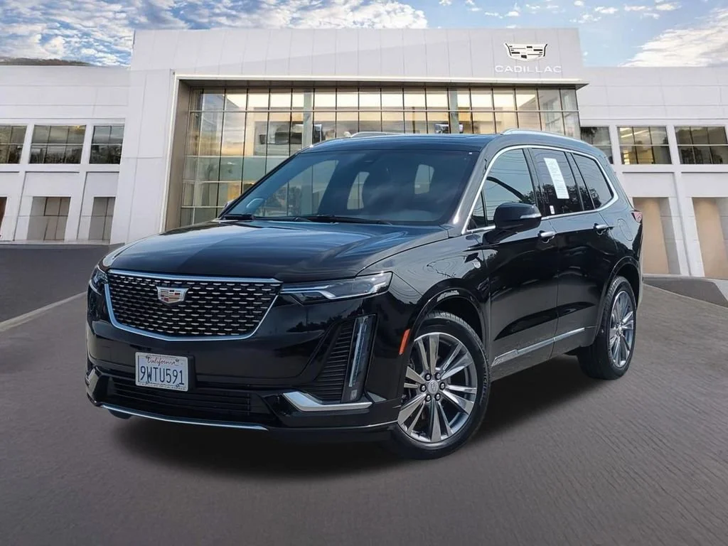 2025 Cadillac XT6 Premium Luxury Auto's photo