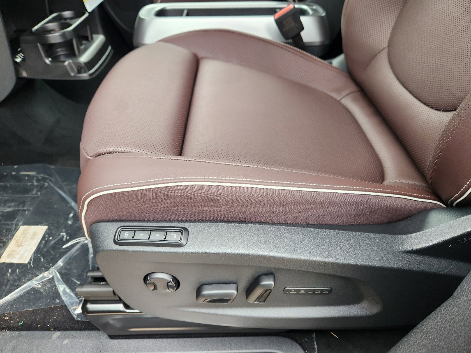 2025 Volkswagen ID. Buzz PRO S - Photo 18