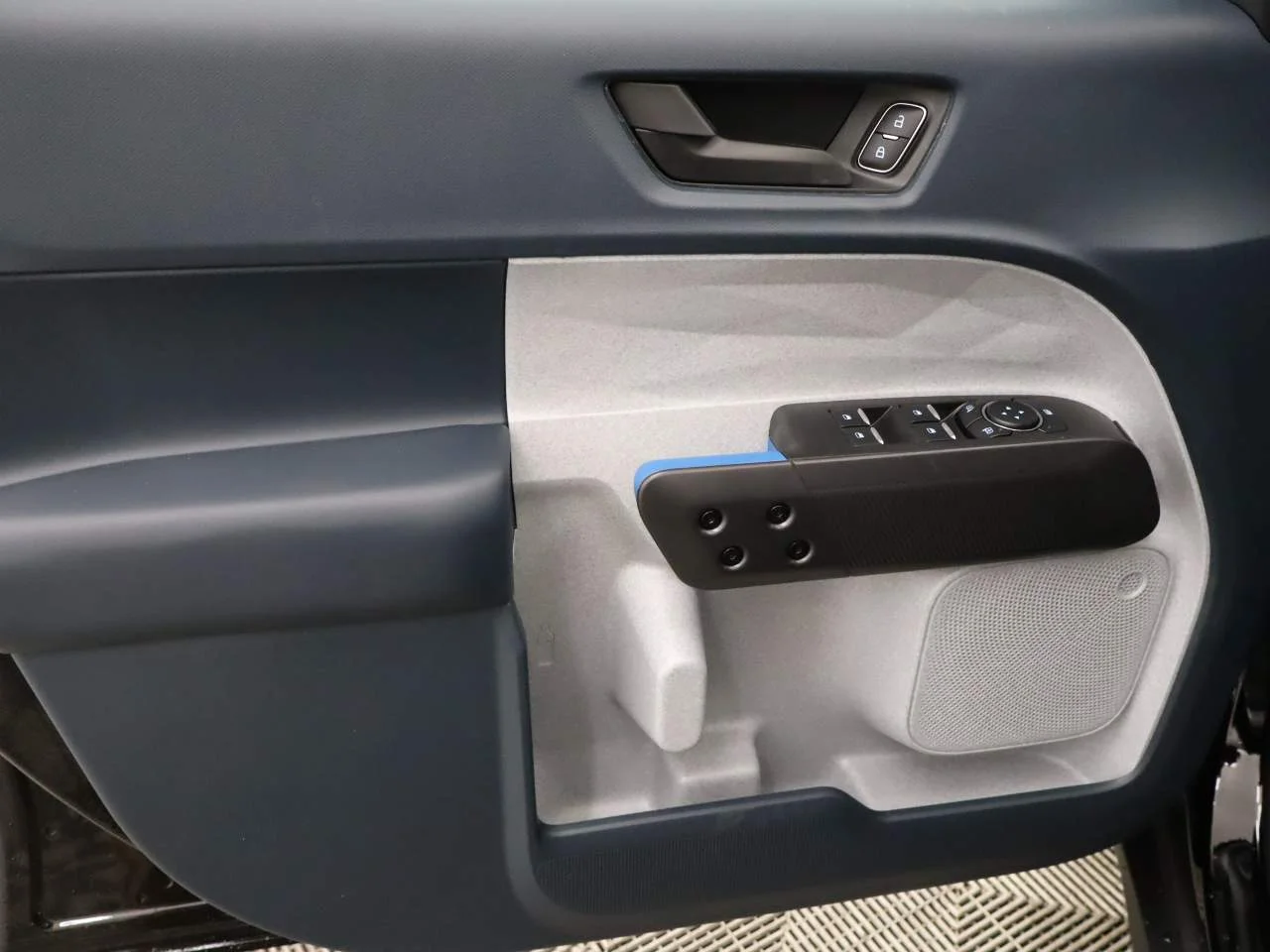 New 2026 Shadow Black Ford XLT image 17