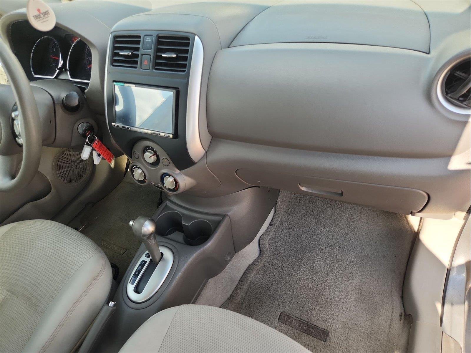 2014 Nissan Versa Sedan SV - Photo 28