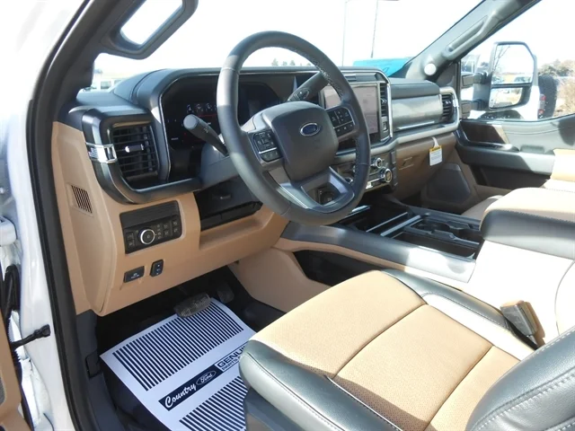 New 2026 Star White Metallic Tri-Coat FORD F-350® Lariat® image 3