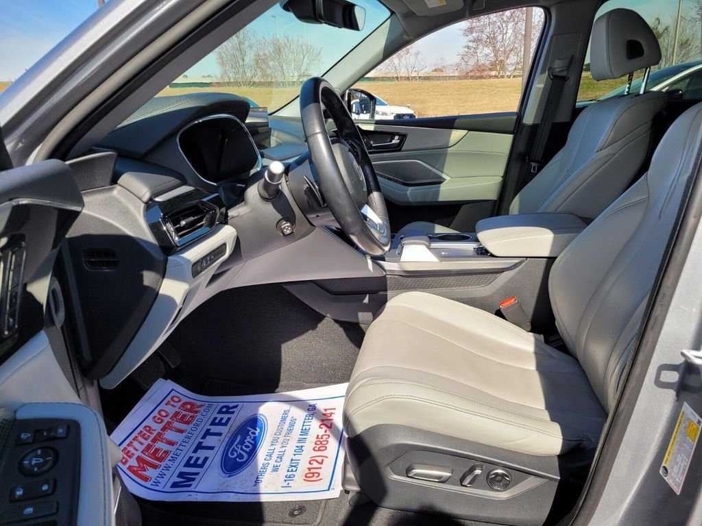 Used 2022 Silver Acura Technology image 5