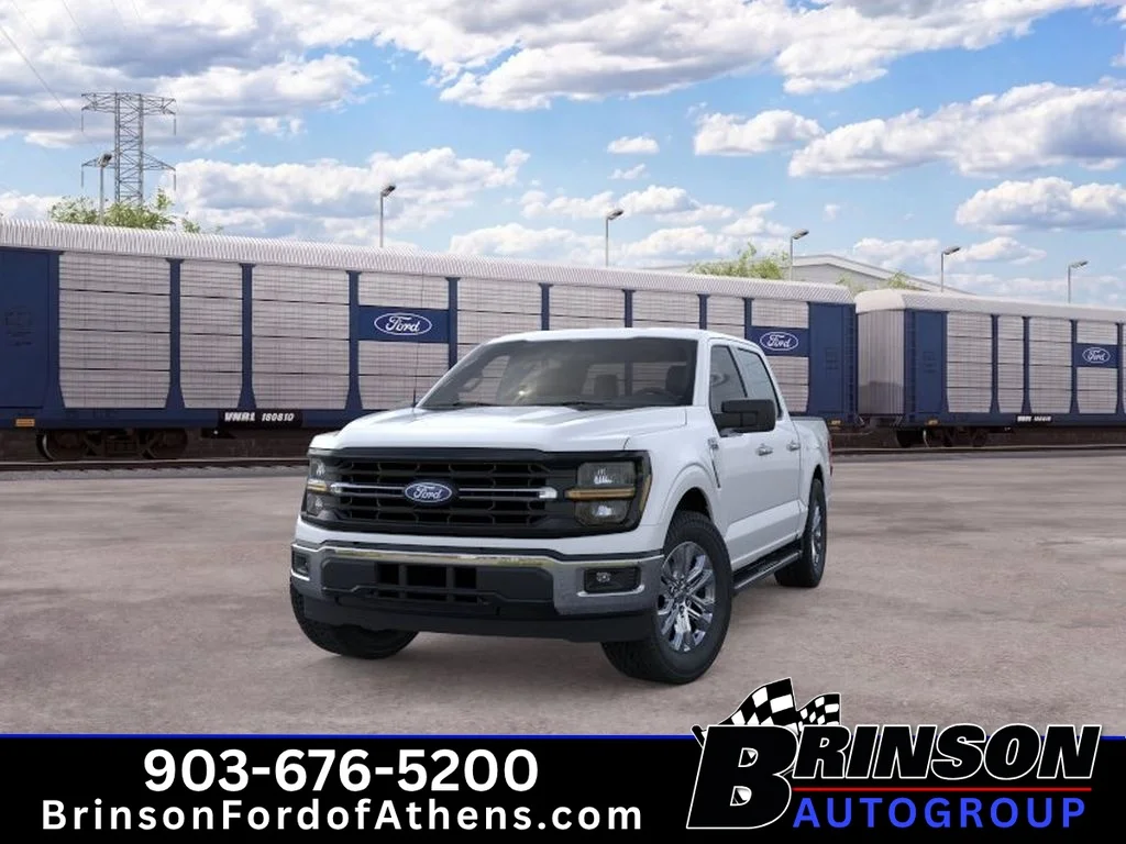 New 2026 Oxford White Ford XLT image 2