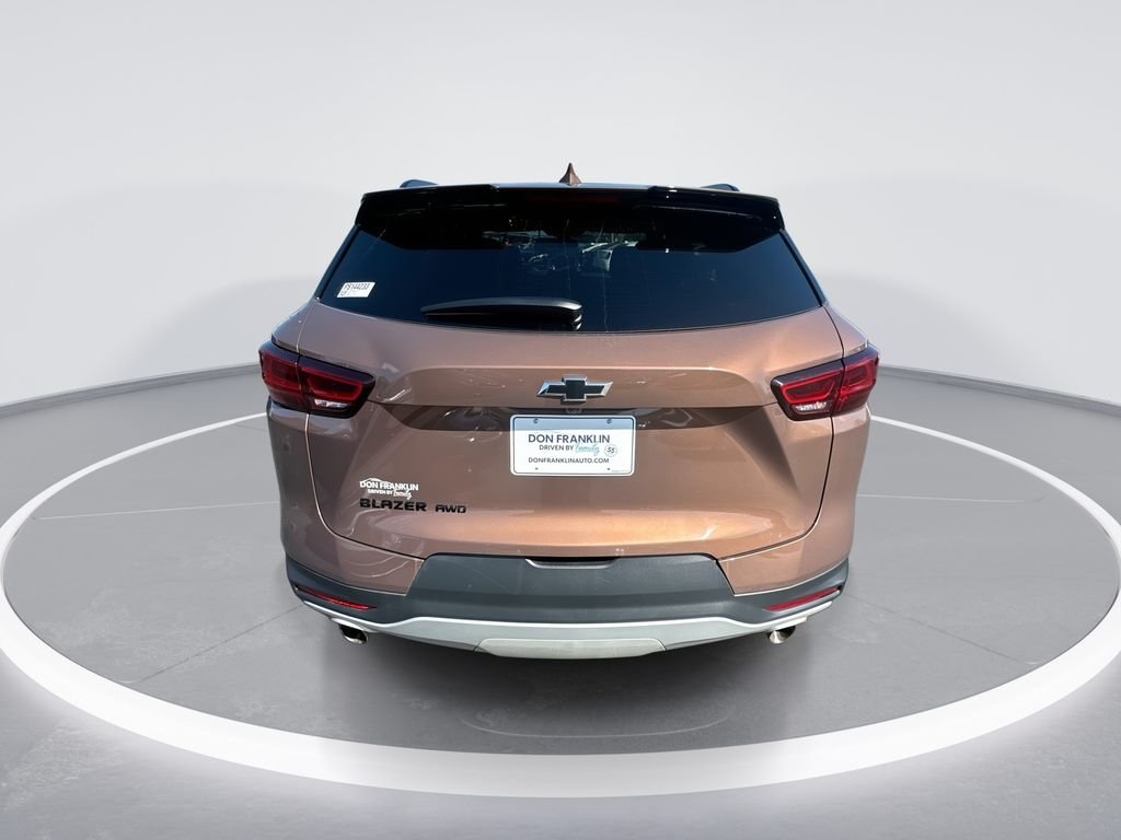 Used 2023 Brown Chevrolet LT image 7