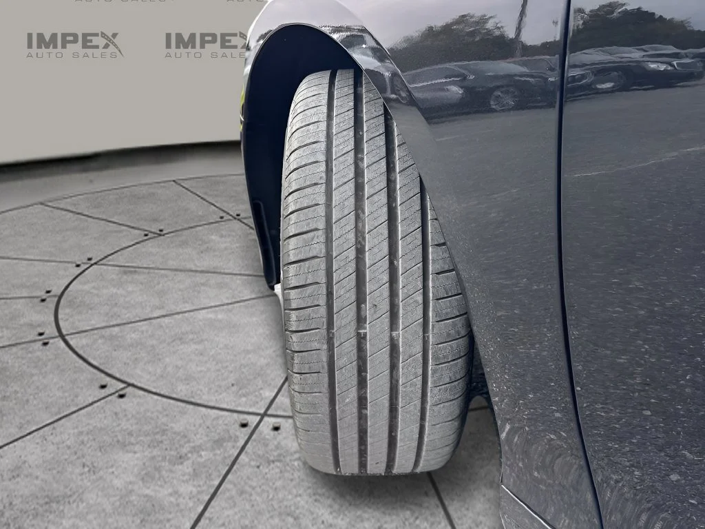 Used 2019  Honda EX image 32