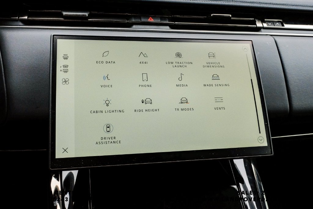 New 2026 Carpathian Gray Land Rover SE image 32