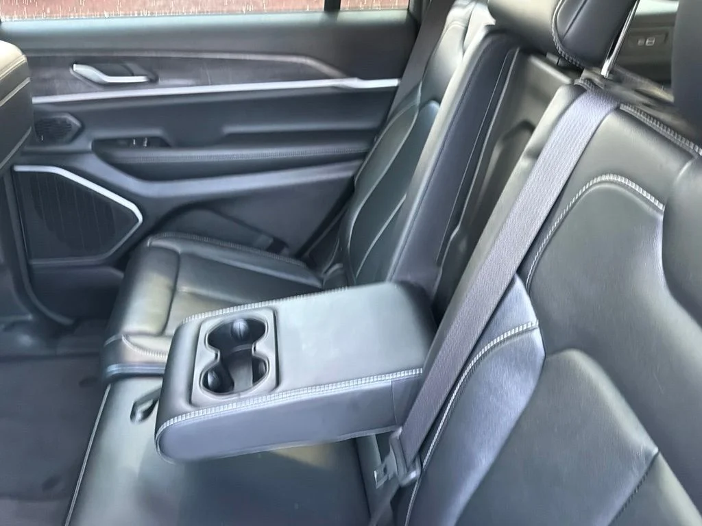 Used 2021 Gray Jeep Limited image 18