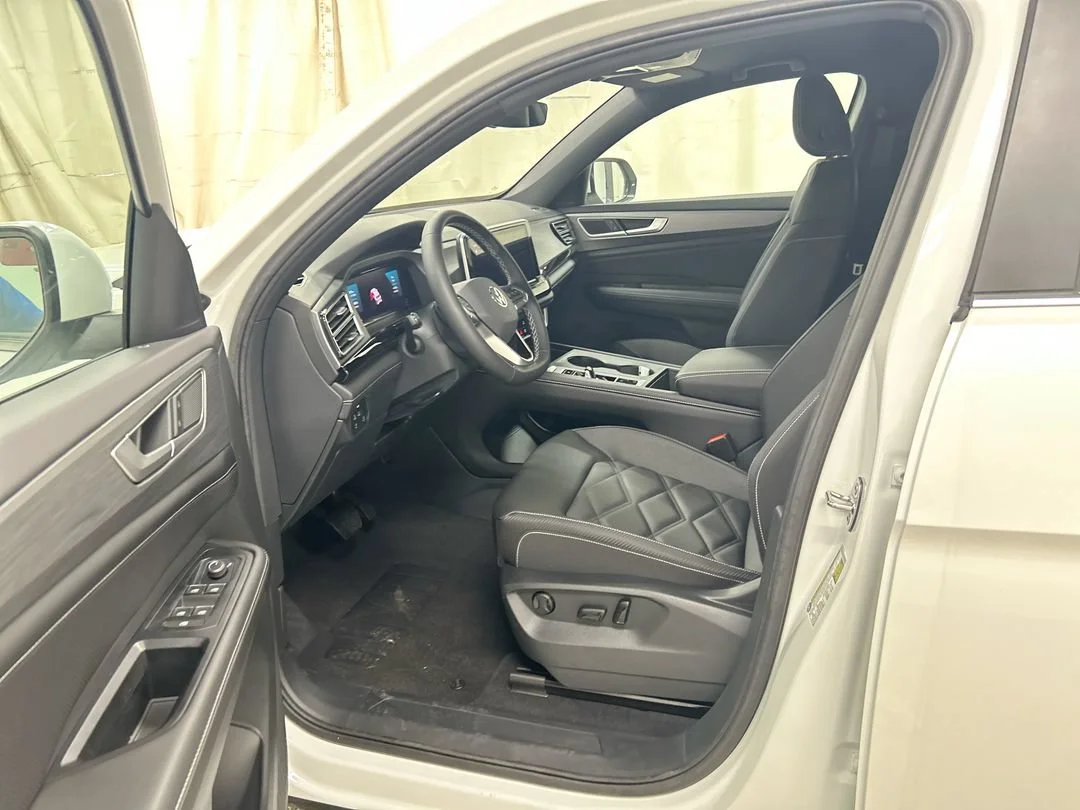 New 2026 Opal White Pearl Volkswagen 2.0T SE image 12