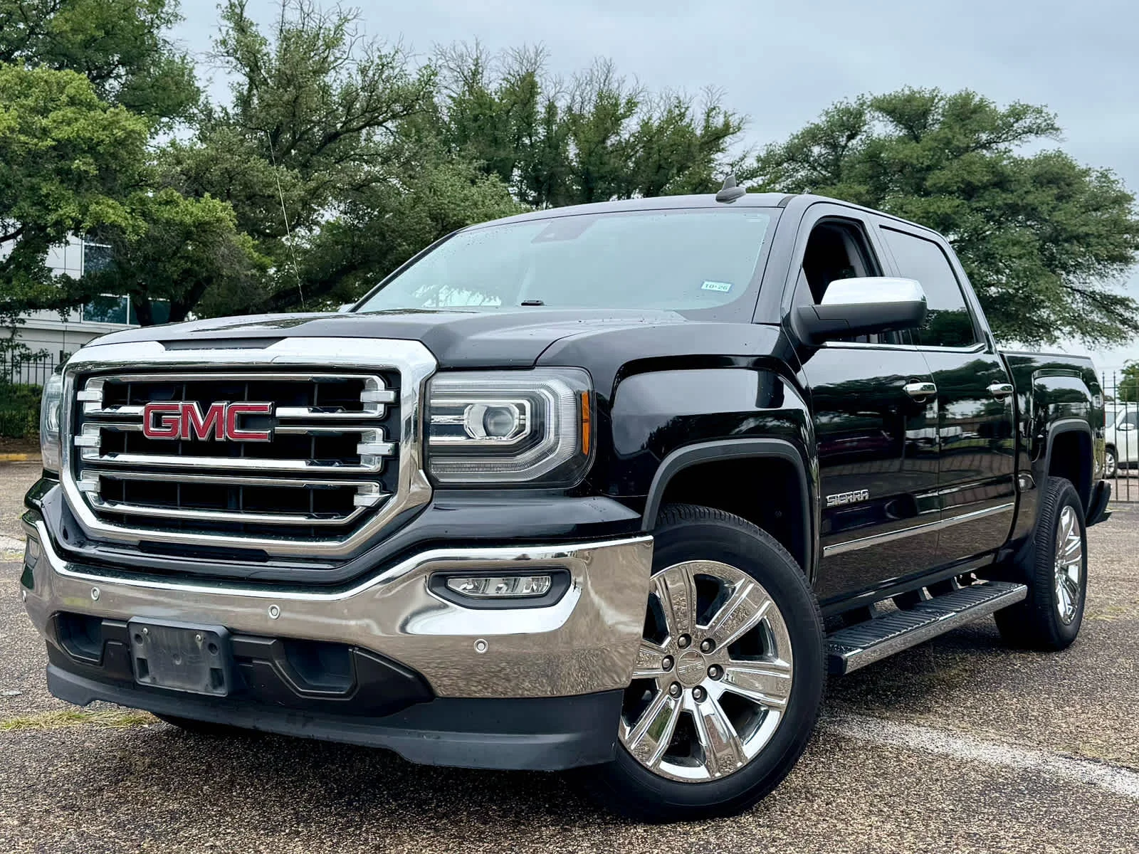 2018 GMC Sierra 2WD Crew Cab Short Box SLT's photo