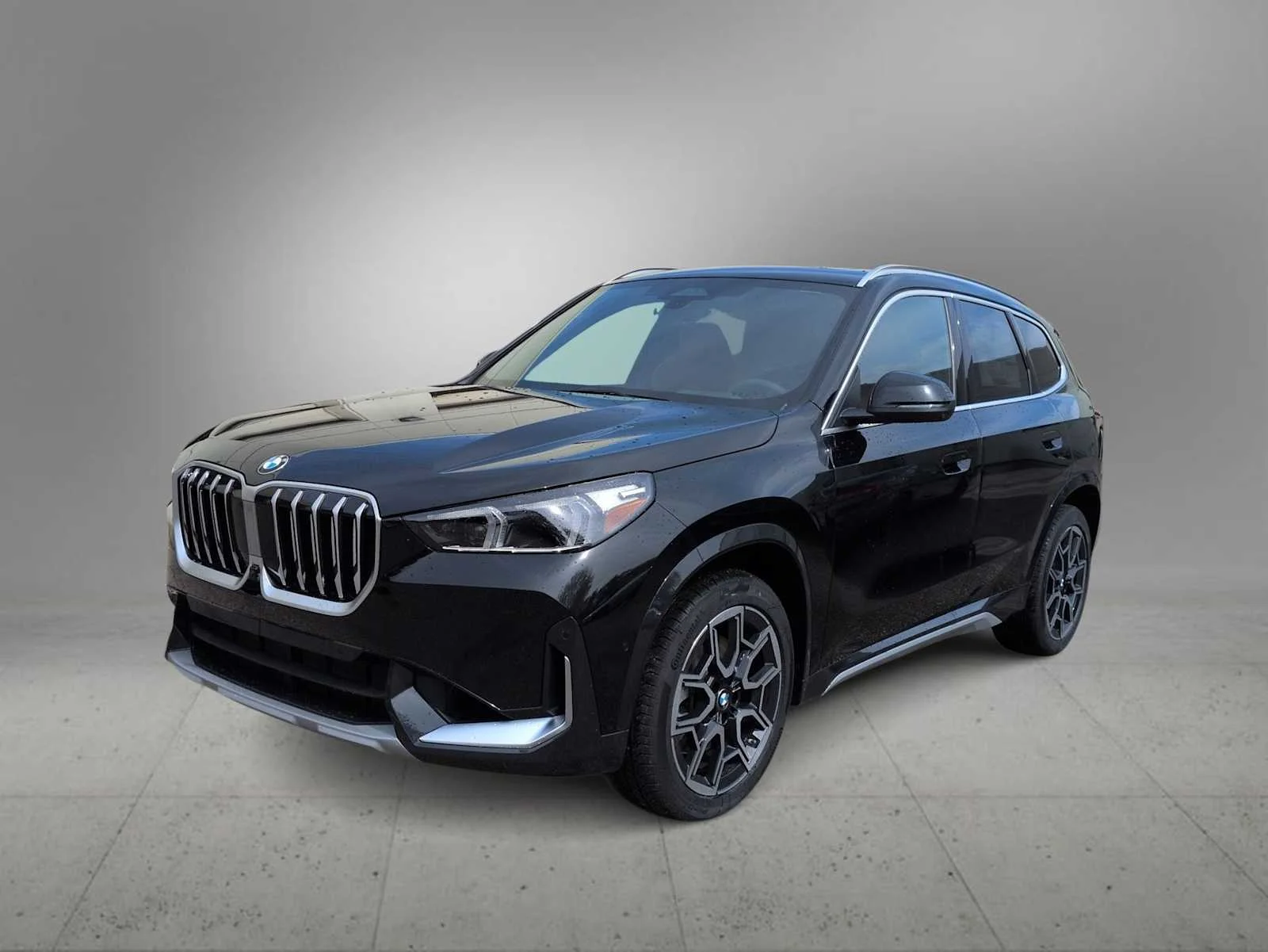 New 2026 Black Sapphire Metallic BMW xDrive28i image 4