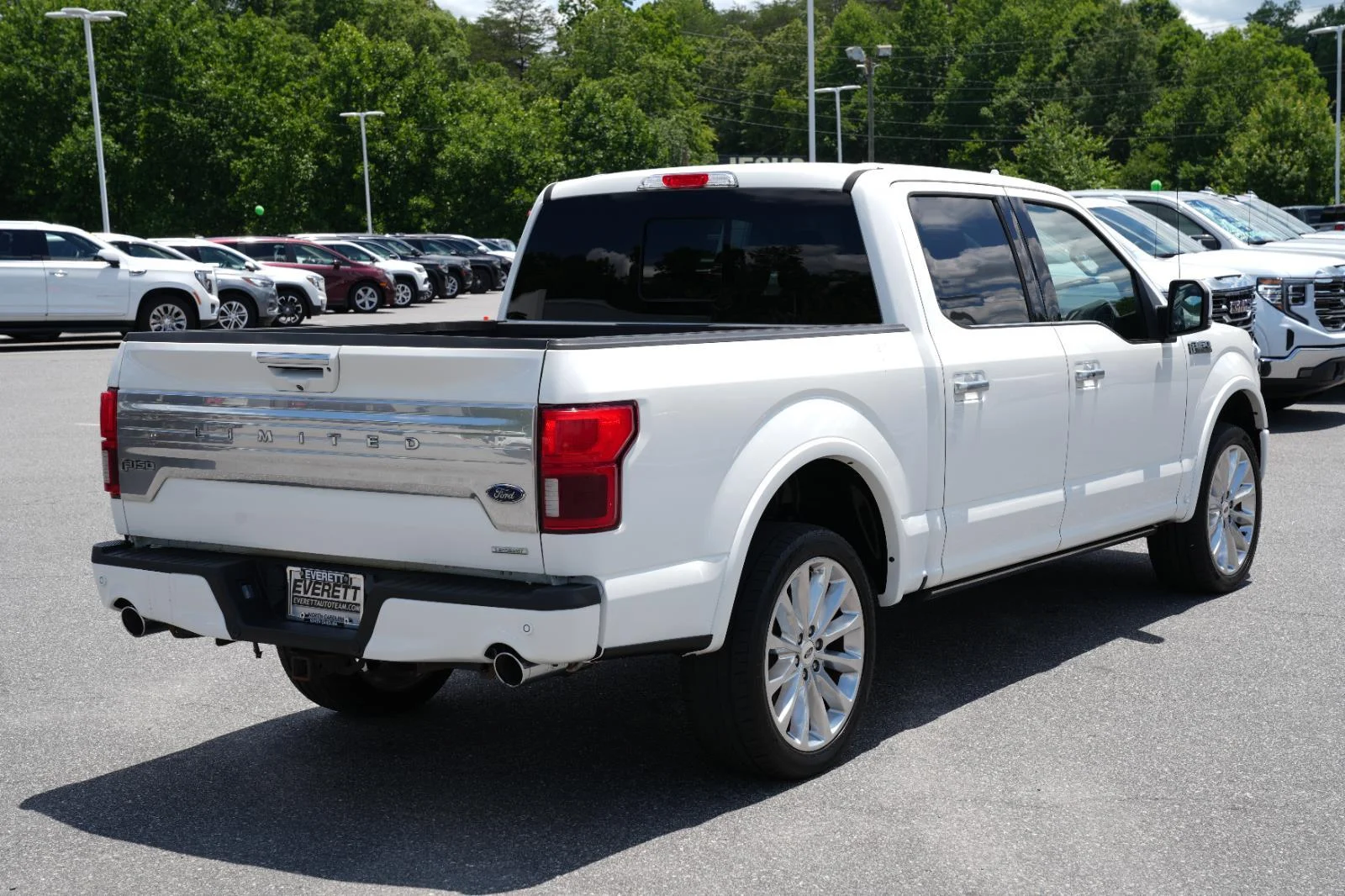 Used 2020 White Ford Limited image 7
