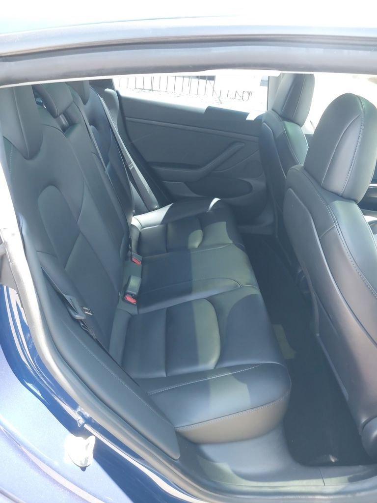 Used 2022  Tesla Long Range image 8