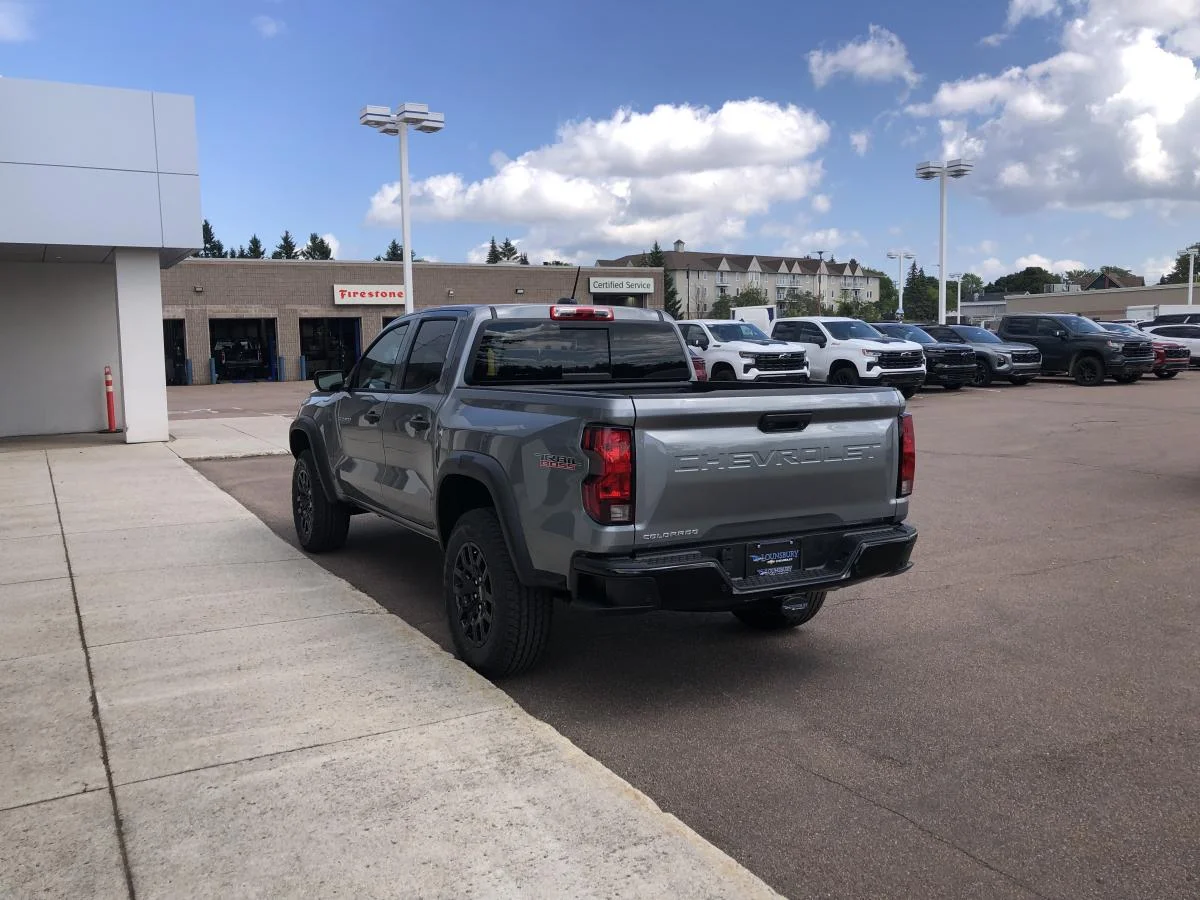 New 2026 Grey Chevrolet 4wd Crew Cab Trail image 6