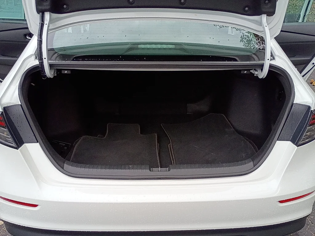 Certified Used 2023 WHITE Honda EX image 14