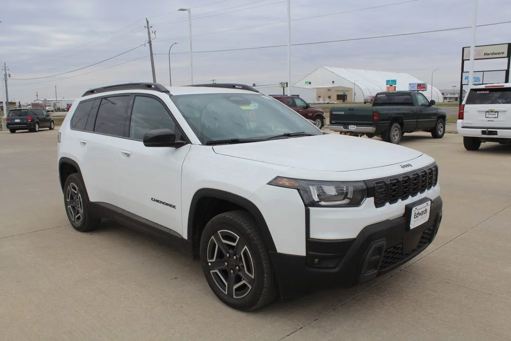 2026 Jeep Cherokee Limited HEV 4X4's photo
