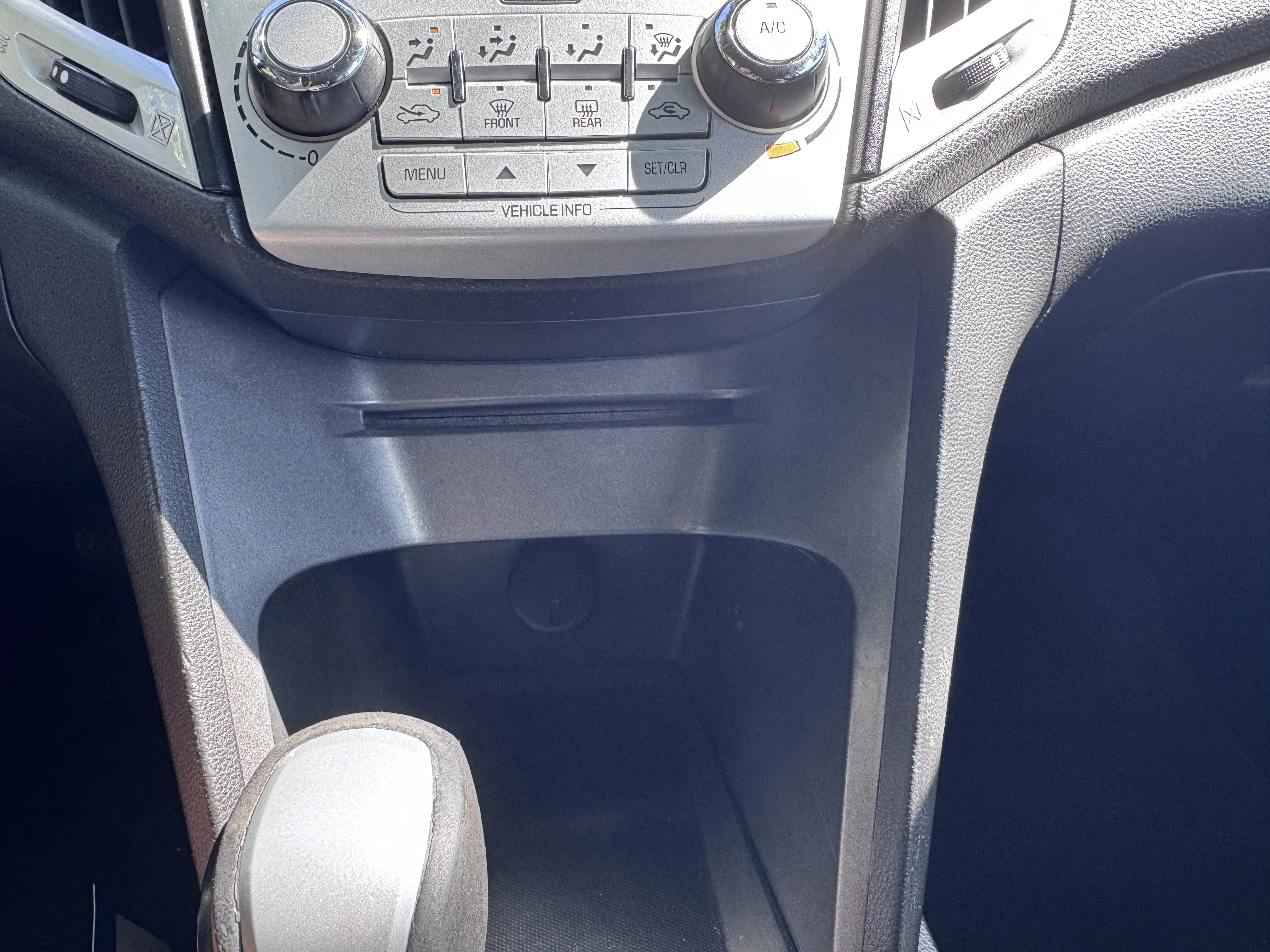 Used 2013 Onyx Black GMC SLE image 26
