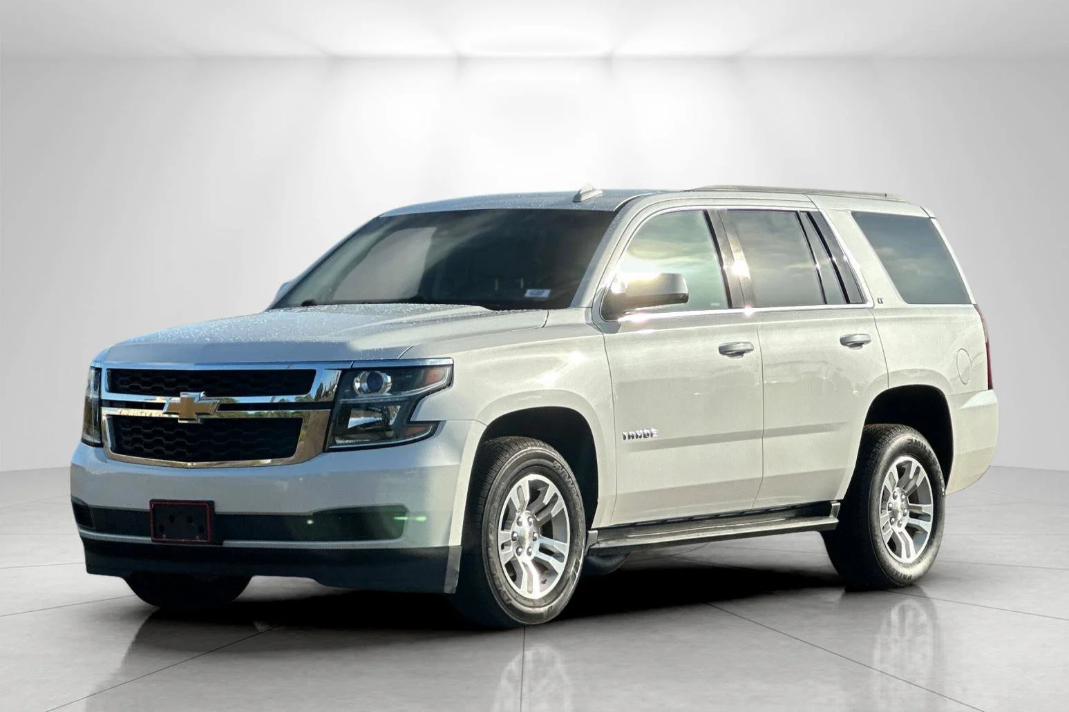 Used 2017 Iridescent Pearl Tricoat Chevrolet LT image 7