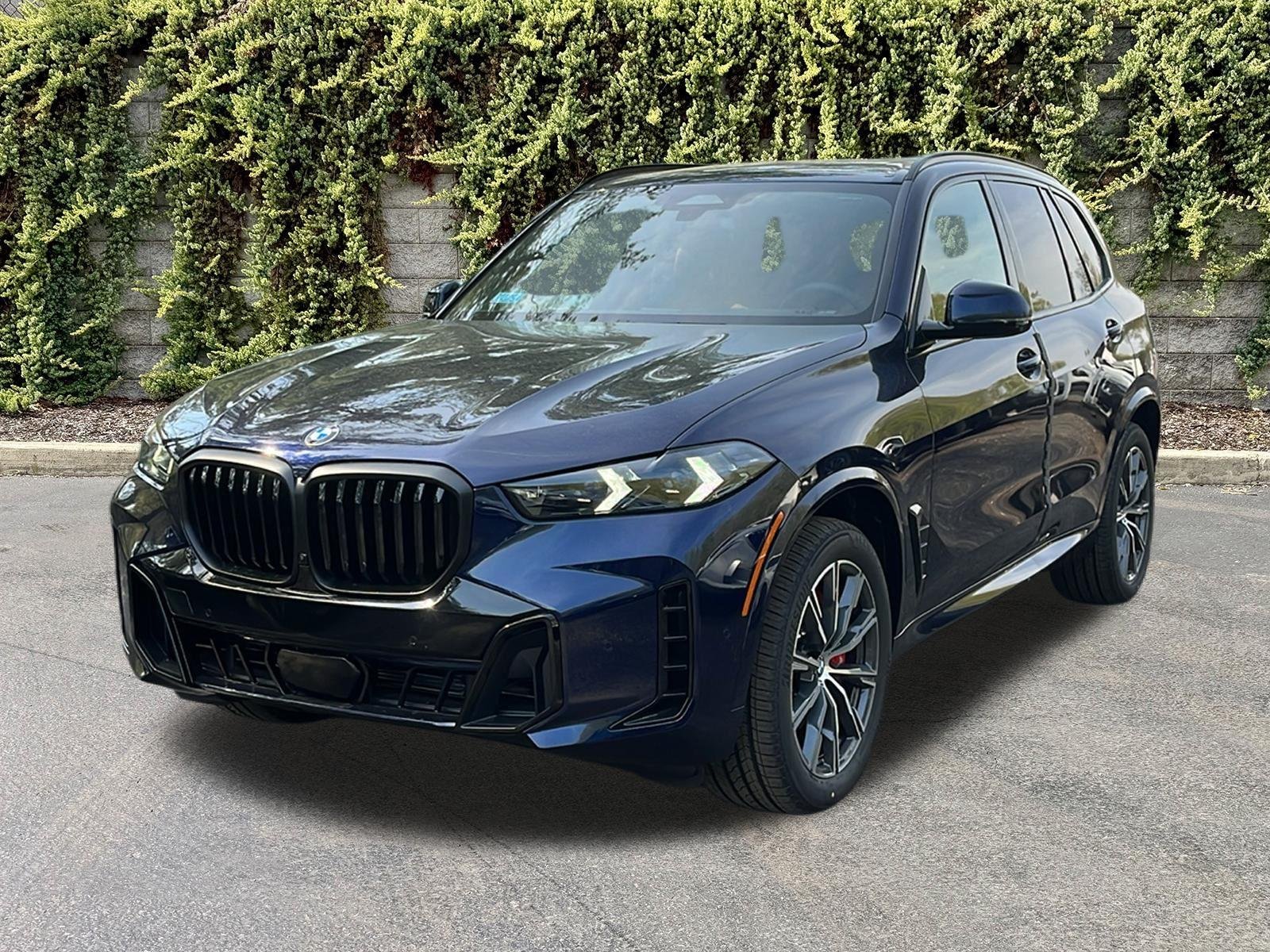 New 2026 Tanzanite Blue II Metallic BMW xDrive40i image 3
