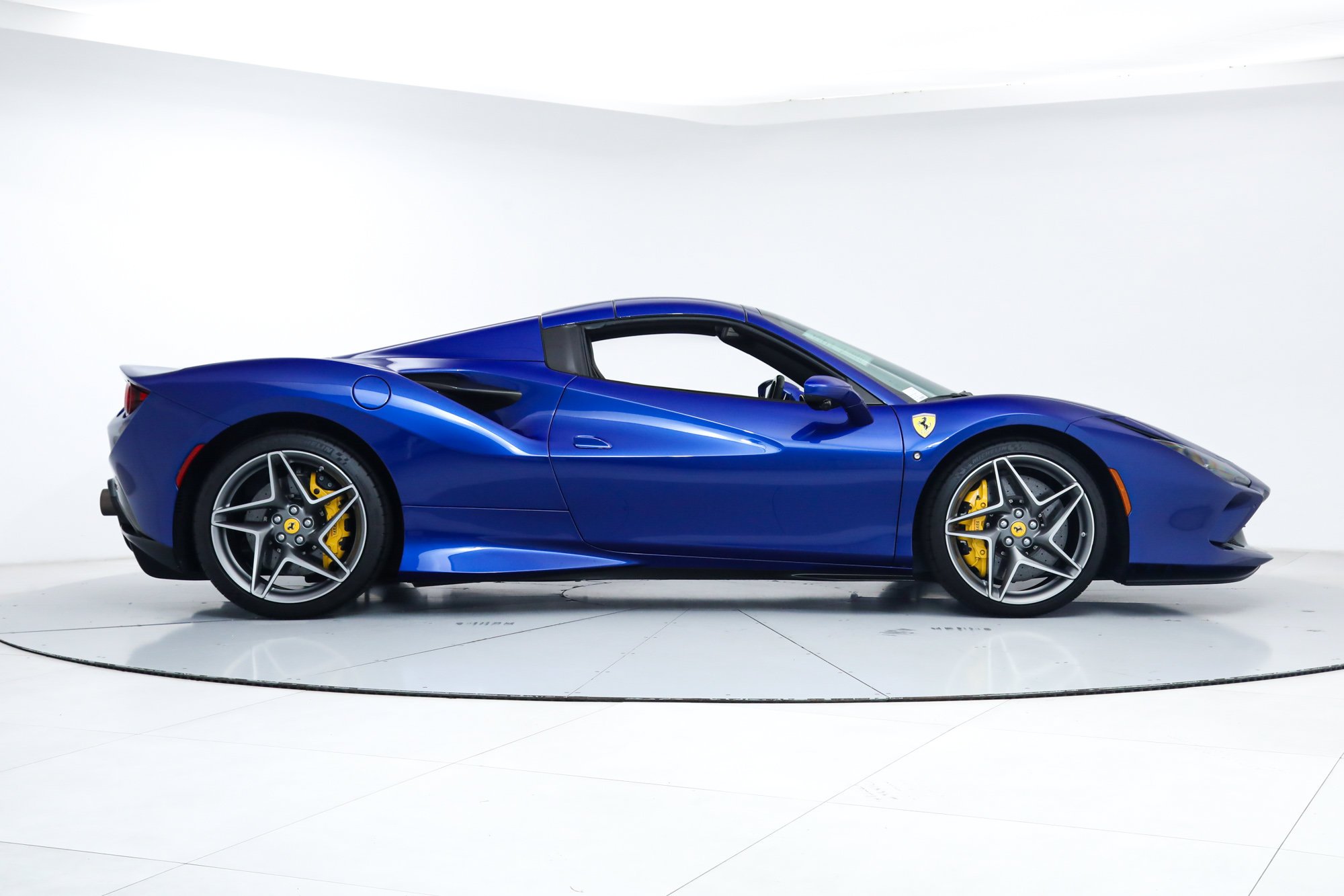 Used 2022 Blue Ferrari  image 11