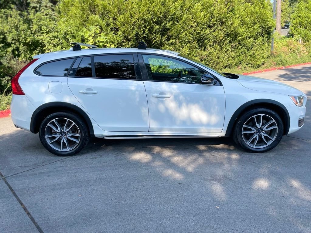Used 2015 Crystal White Pearl Volvo T5 image 3