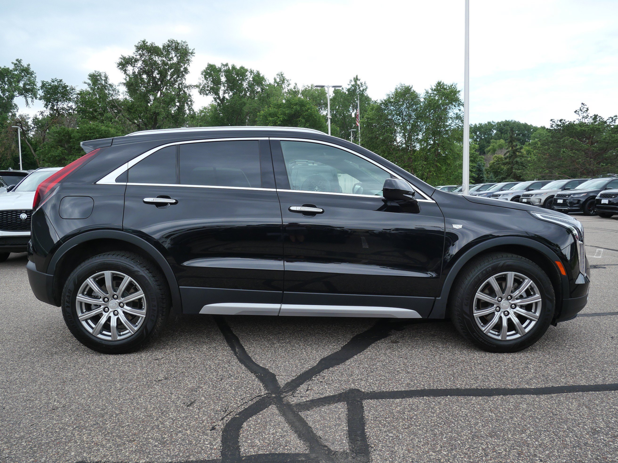 Used 2020 Stellar Black Metallic Cadillac AWD Premium Luxury image 6