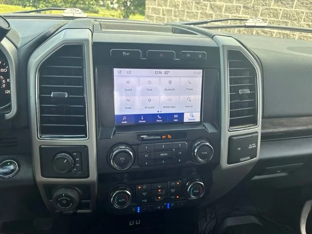 Certified Used 2020 Silver Ford Lariat image 27