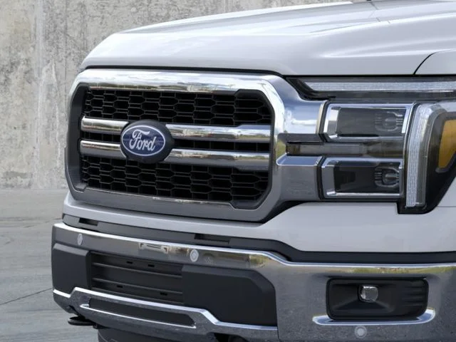 New 2026 Oxford White Ford Lariat image 18