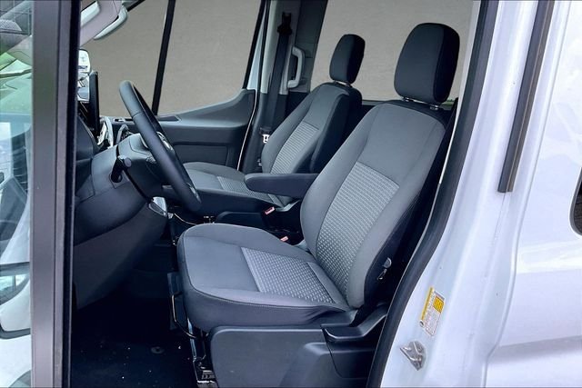 New 2026 Oxford White Ford XLT image 8