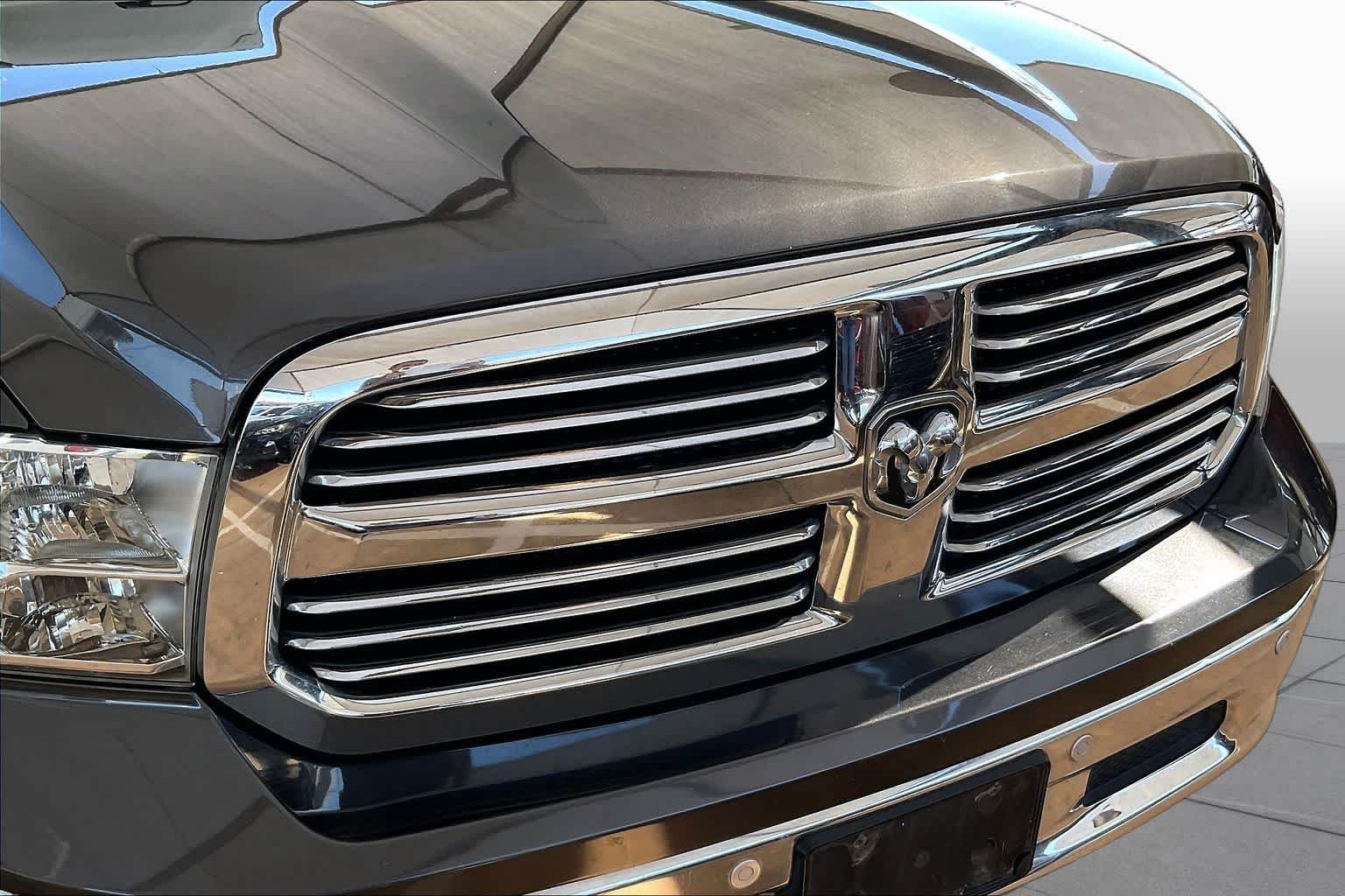 Used 2017 Granite Crystal Metallic Clearcoat Ram Big Horn image 27