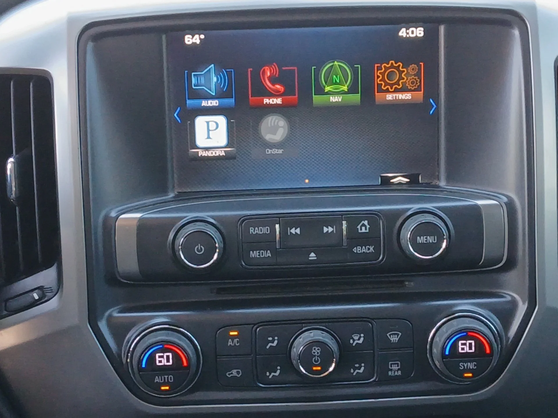 Used 2014 Silver Ice Metallic Chevrolet LT image 12