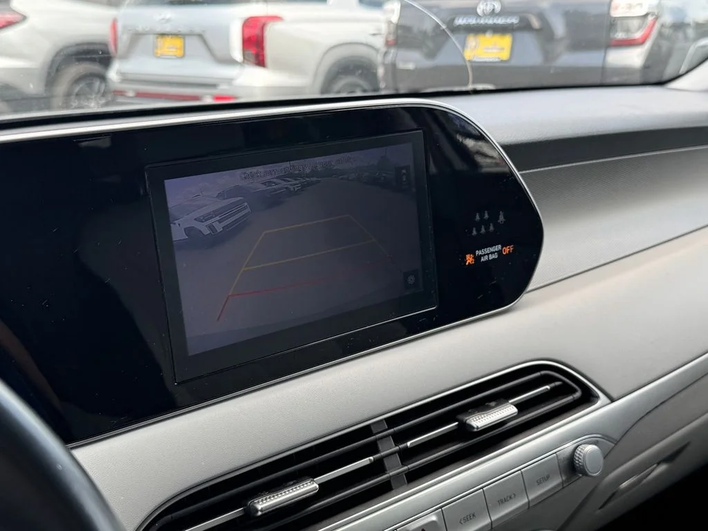 Used 2021 Gray Hyundai SEL image 24