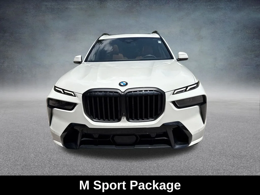 Used 2024 White BMW xDrive40i image 10