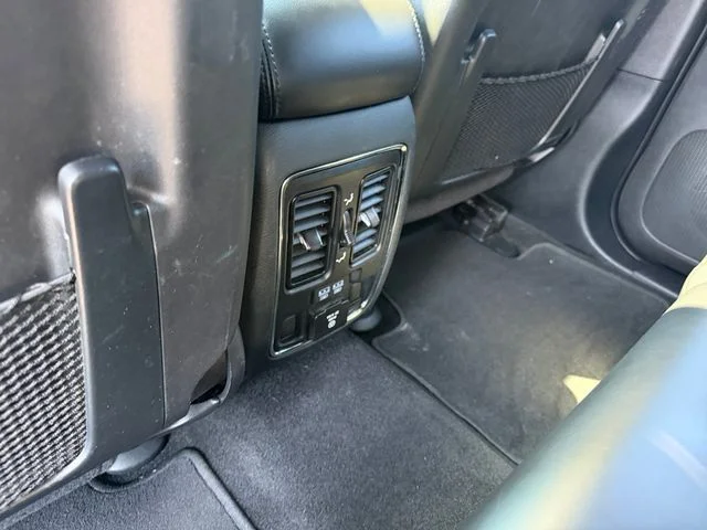 Used 2020 Silver Jeep Limited image 11