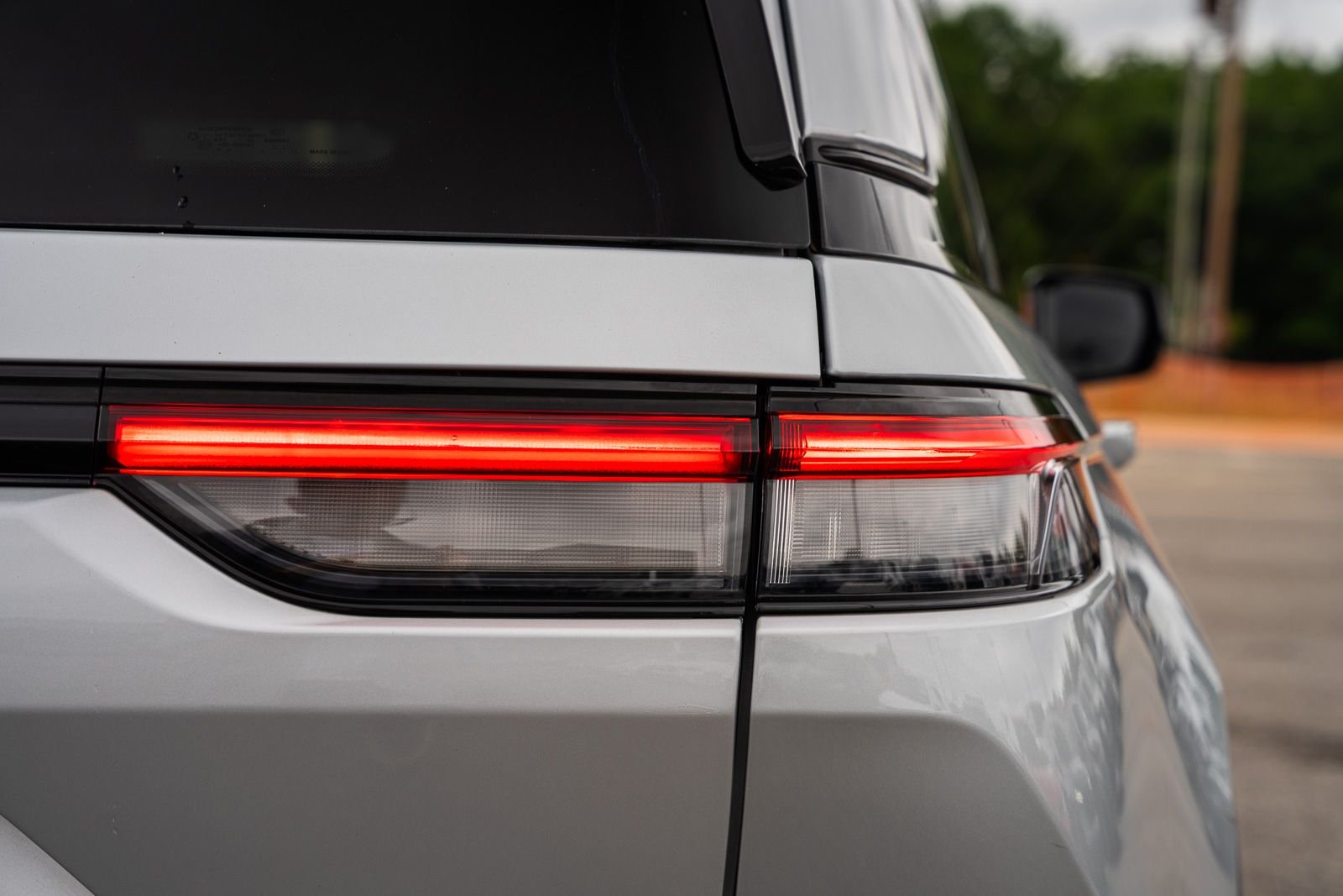 Used 2023 Silver Jeep Limited image 16