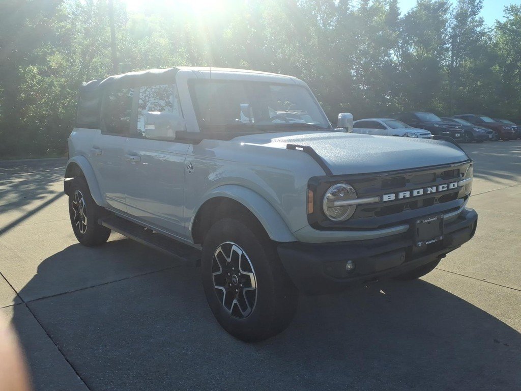 Used 2024 Cactus Gray Ne Ford Outer Banks 4 Door 4x4 image 21
