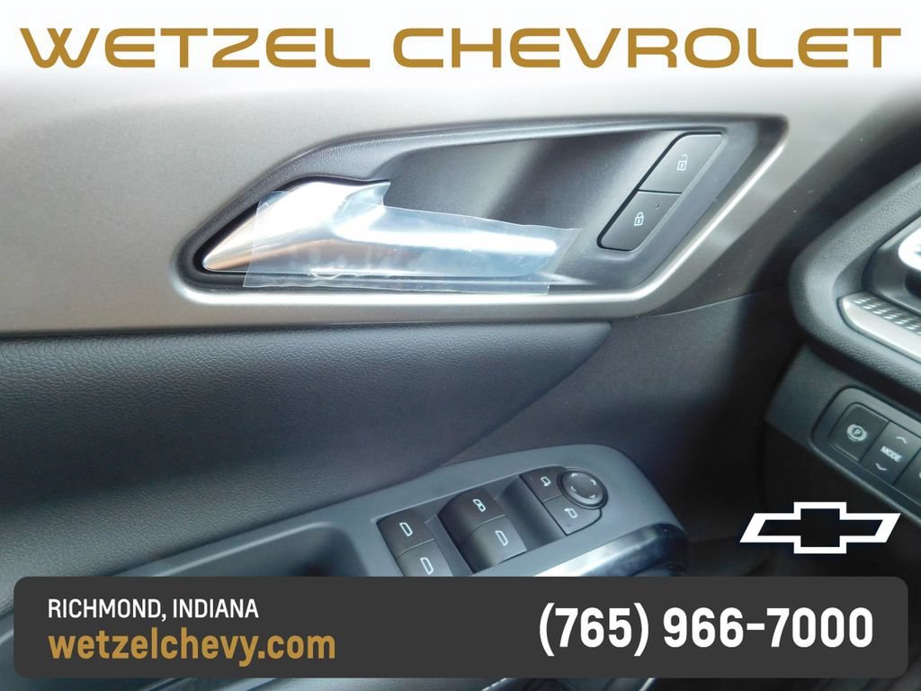 2027 Chevrolet Traverse LT - Photo 34