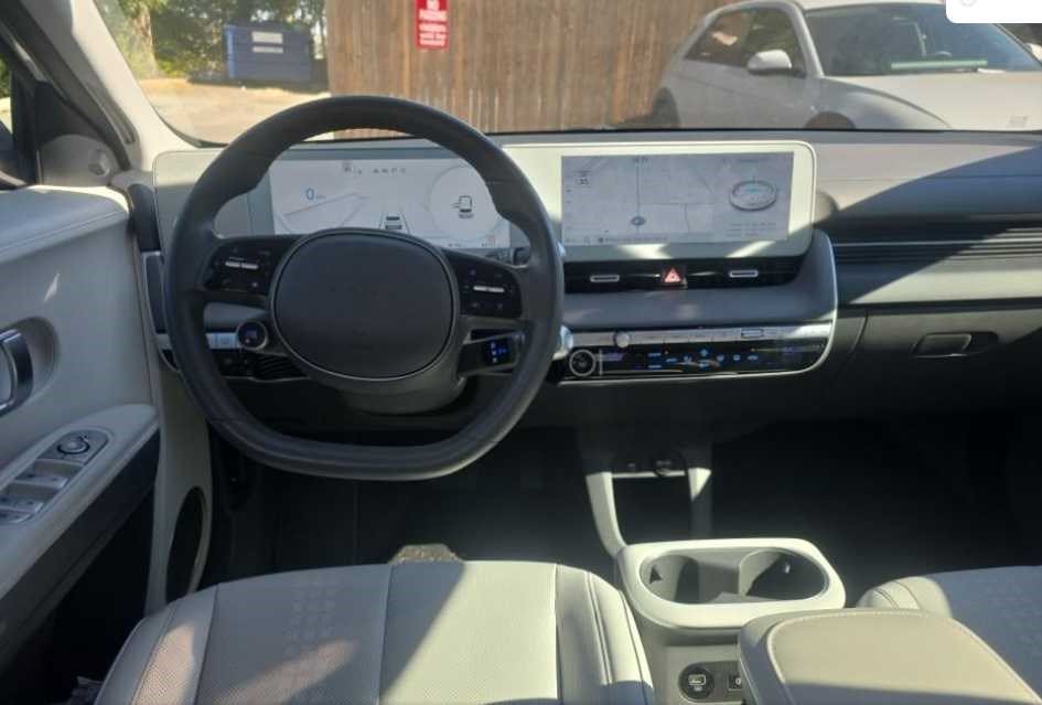 Used 2023 Cyber Gray Hyundai SEL image 9