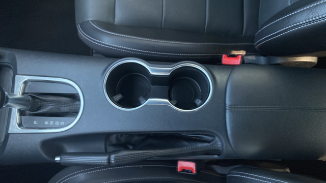 Used 2022 Gray Metallic Ford GT Premium image 30
