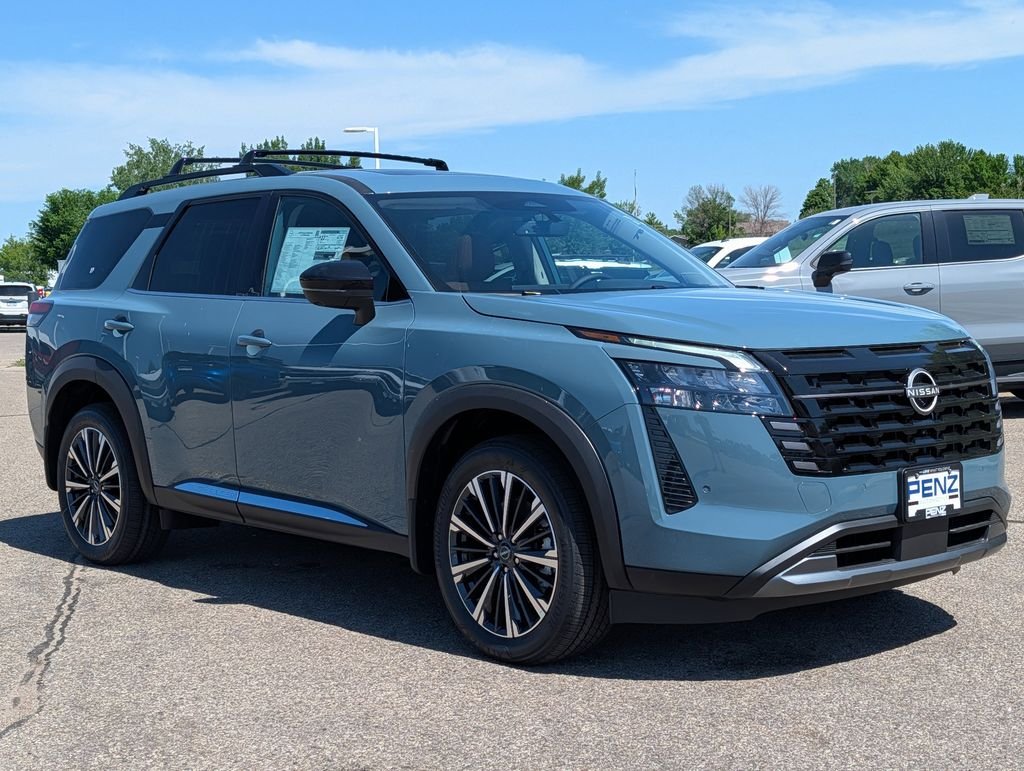 2026 Nissan Pathfinder Platinum 4WD's photo