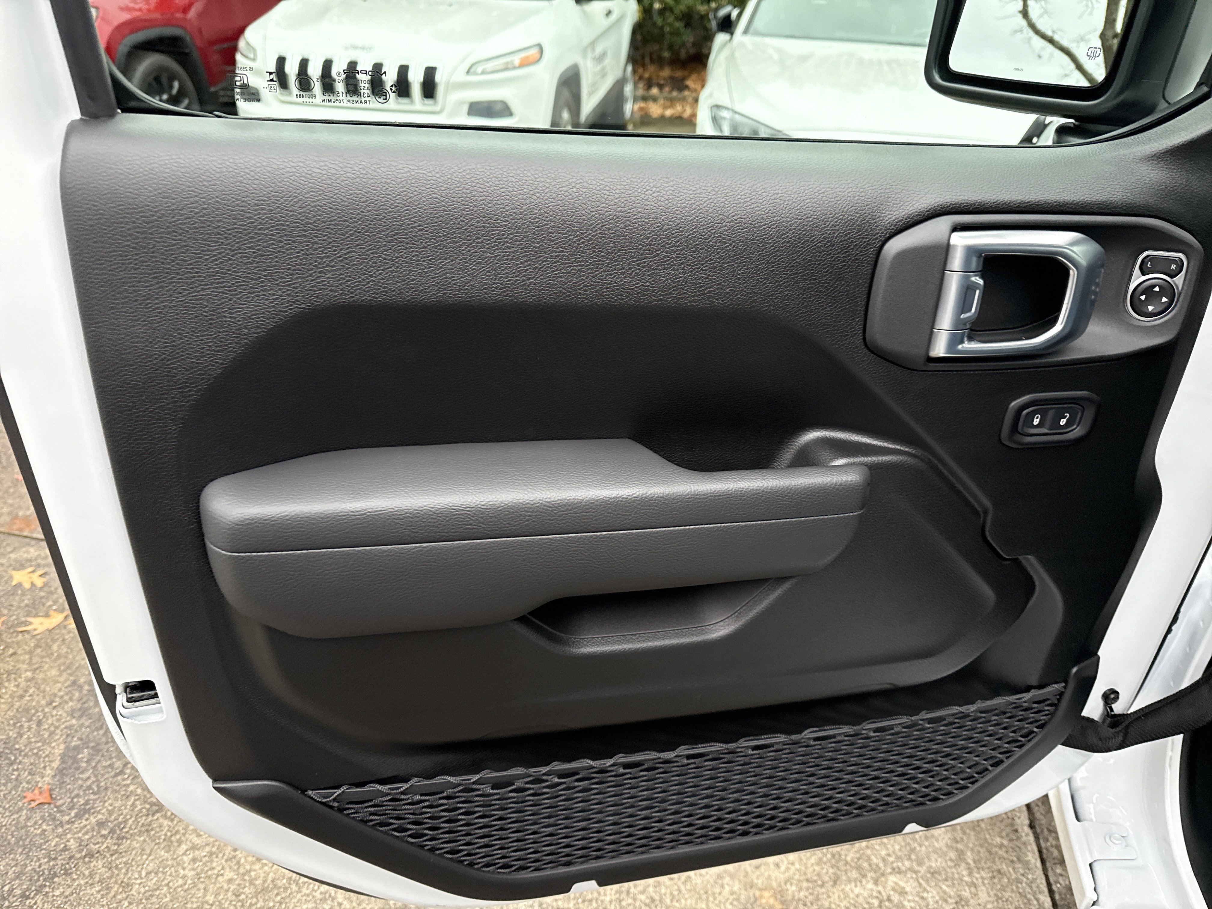 New 2026 Bright White Clearcoat Jeep Sport S image 10