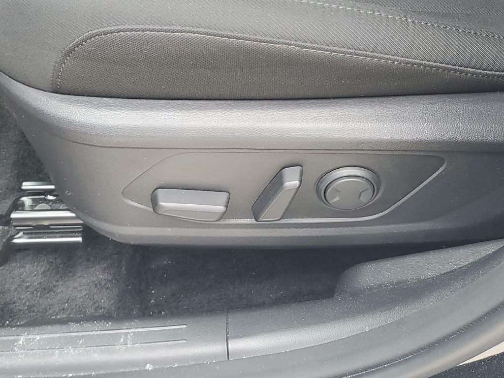 Used 2024 Black Hyundai Blue image 16