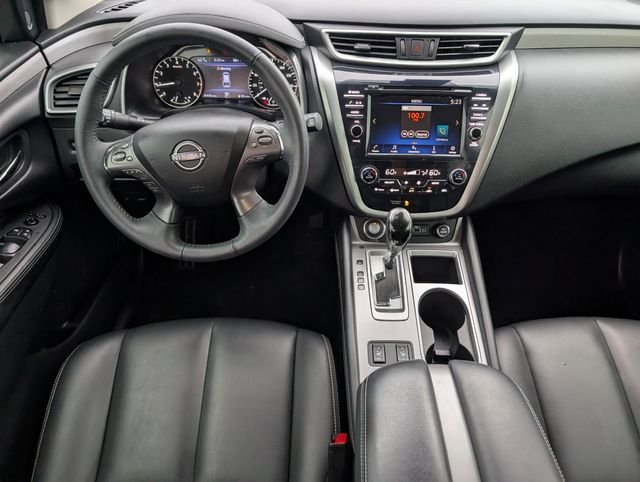 Used 2024 Gray Nissan SV image 6
