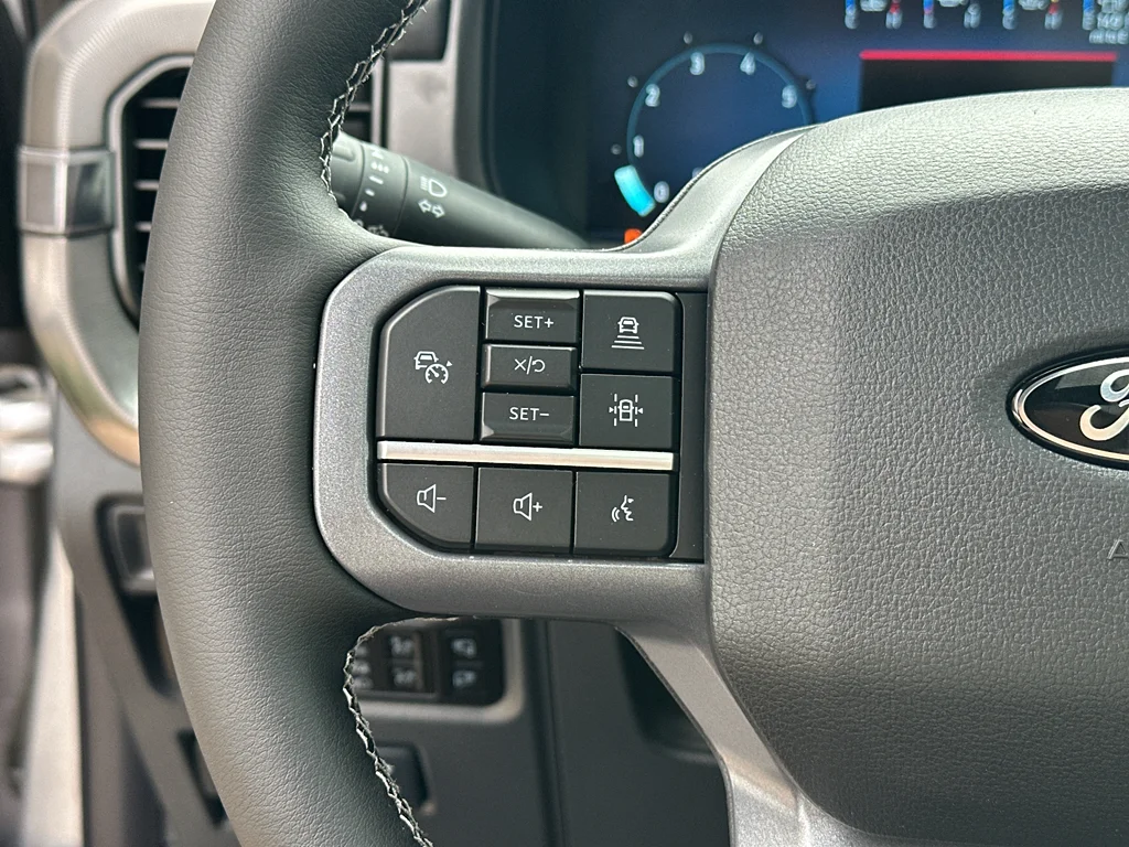 2025 Ford F-150 Lariat - Photo 17