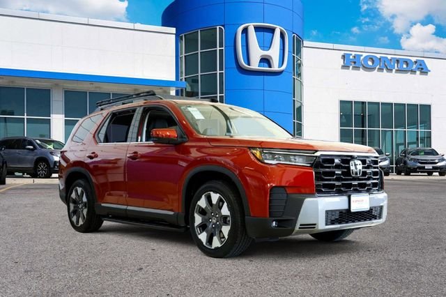 2026 Honda Pilot Touring AWD's photo