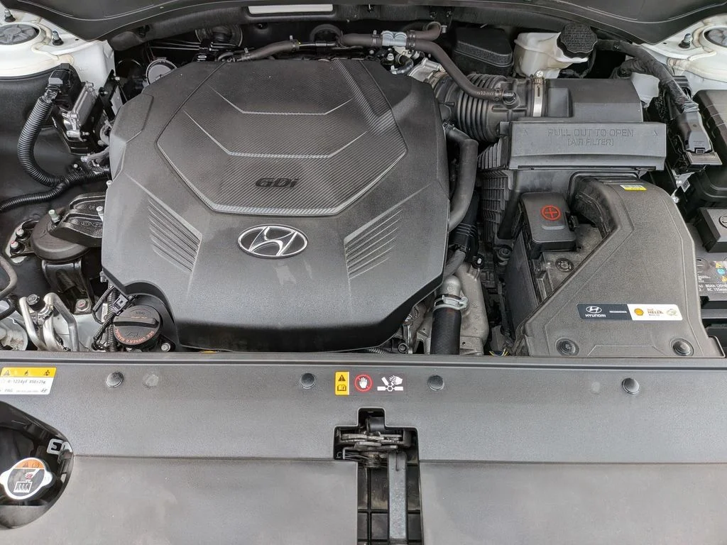 Used 2025 White Hyundai Calligraphy Night Edition image 35