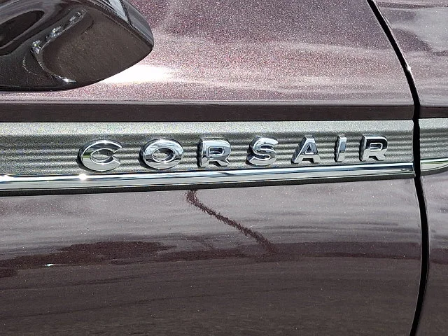 Used 2023 Red Lincoln Reserve image 32