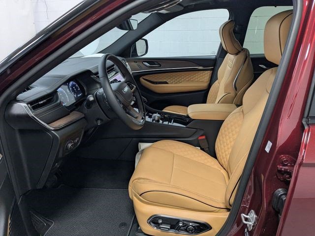 New 2025 Velvet Red Pearl-Coat Exterior Paint Jeep Summit image 15