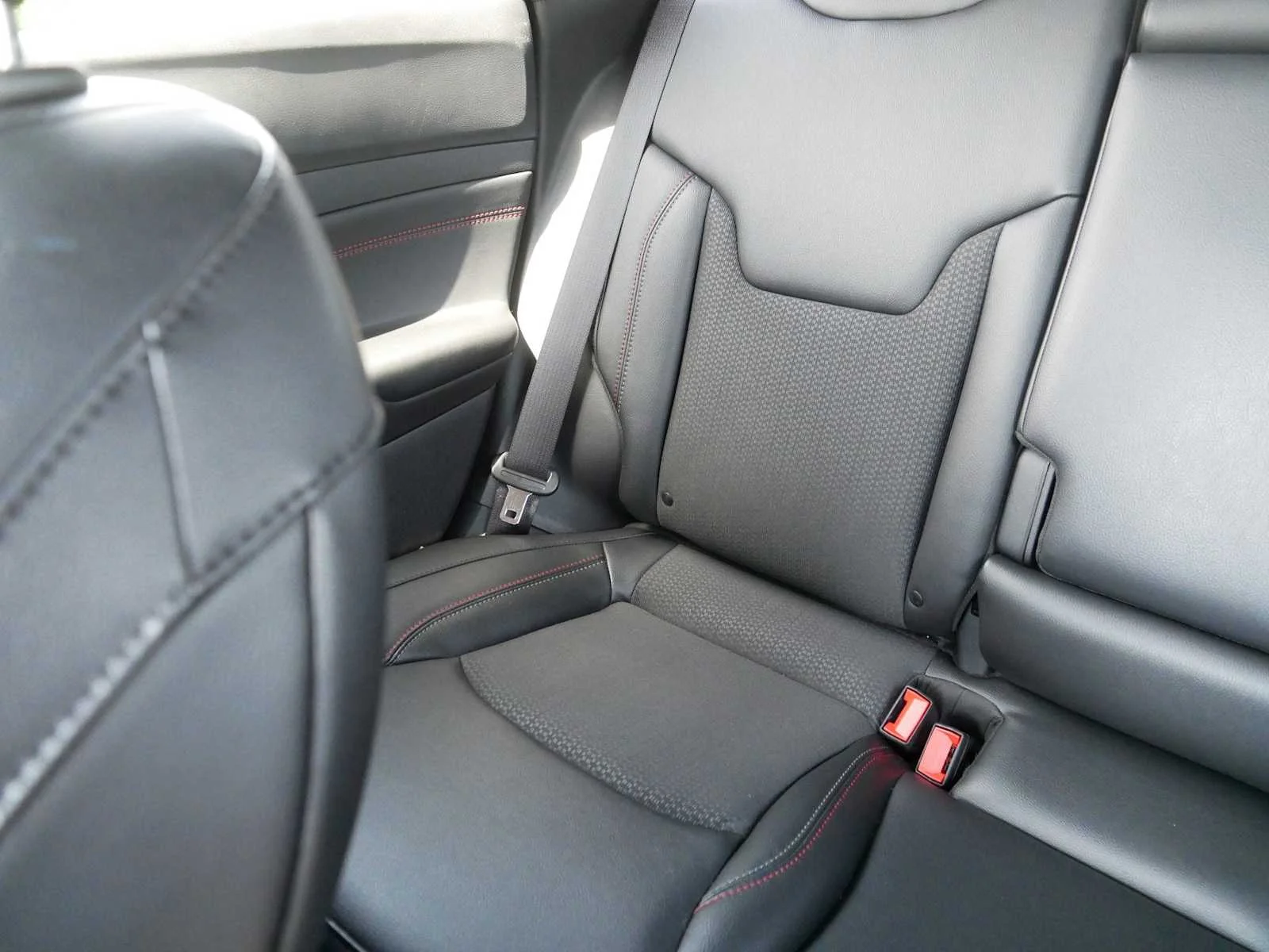 2025 Jeep Compass Trailhawk - Photo 12