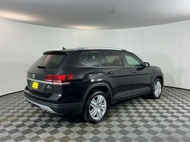 Used 2019 Black Volkswagen 3.6L V6 SE image 5